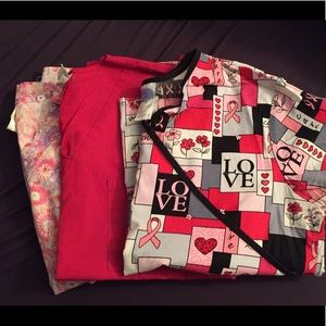 Set of 3 Medium Scrub Tops